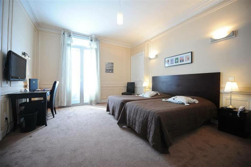 Hotel Continental Pau Centre Экстерьер фото